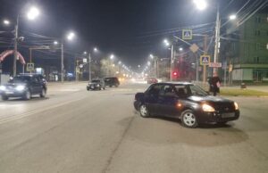 В ДТП с «Мерседесом» и «Ладой» в Горно-Алтайске пострадала молодая женщина В ДТП с «Мерседесом» и «Ладой» в Горно-Алтайске пострадала молодая женщина