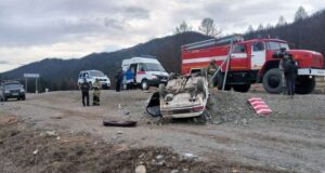 В «пьяном» ДТП в Усть-Кане пострадали водитель и пассажир В «пьяном» ДТП в Усть-Кане пострадали водитель и пассажир