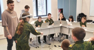 Занятия мобильного «Кванториума» посетили более 1,3 тыс. школьников