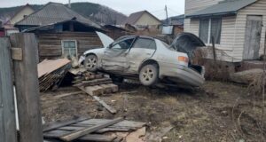 Молодой водитель устроил ДТП в Горно-Алтайске, пострадала автоледи Молодой водитель устроил ДТП в Горно-Алтайске, пострадала автоледи