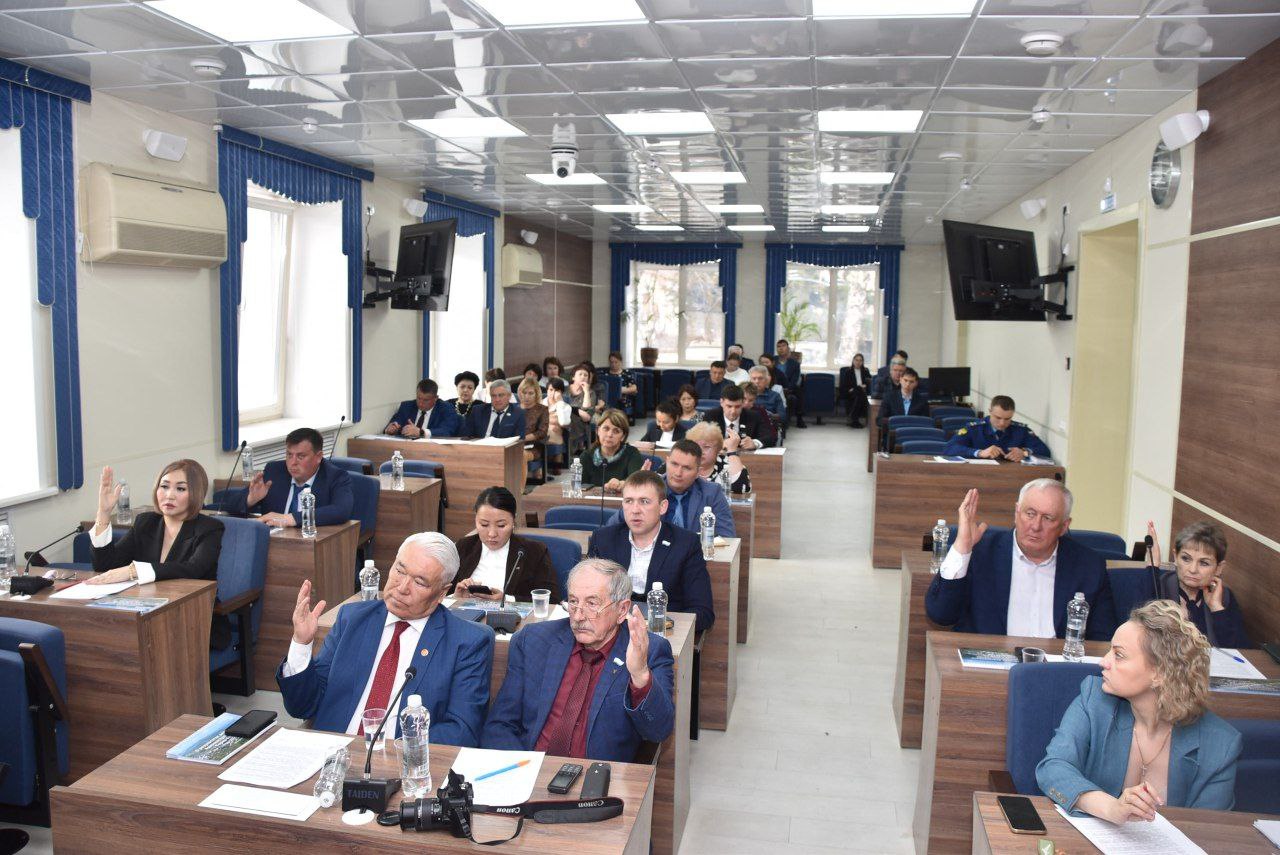 Депутаты горсовета Горно-Алтайска одобрили работу мэра 