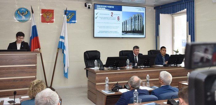 Депутаты горсовета Горно-Алтайска одобрили работу мэра