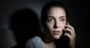 Мошенники обманули отдыхавшую на Алтае туристку почти на миллион рублей Мошенники обманули отдыхавшую на Алтае туристку почти на миллион рублей