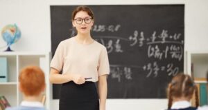 Программа «Молодой земский учитель» начнет действовать в 2026 году