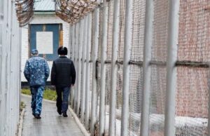 За кражу продуктов из «Пятерочки» – в колонию строгого режима За кражу продуктов из «Пятерочки» – в колонию строгого режима