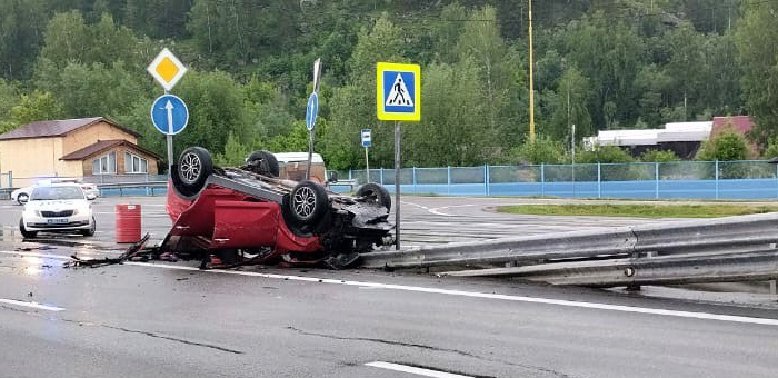 В Рыбалке столкнулись Газель и Kia Sportage, получили травмы оба водителя