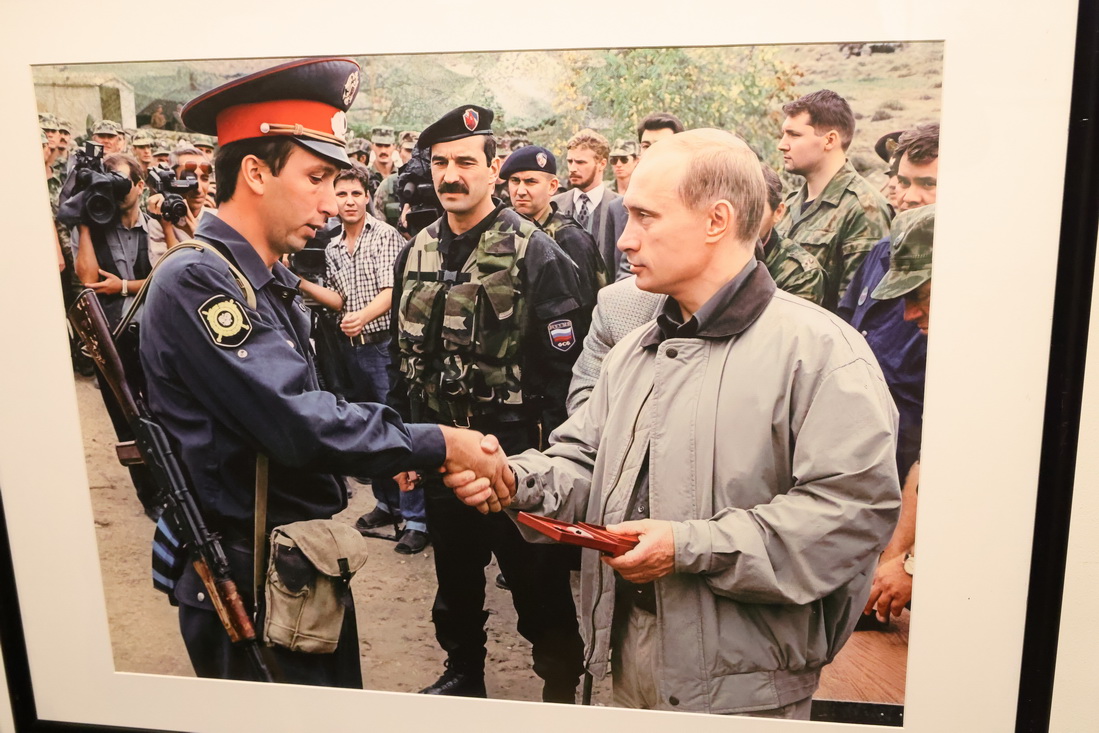 Выставка «Альфа.50» открылась в Горно-Алтайске 