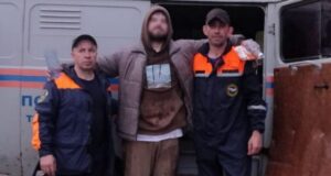 На Алтае спасатели помогли туристу спуститься с горы