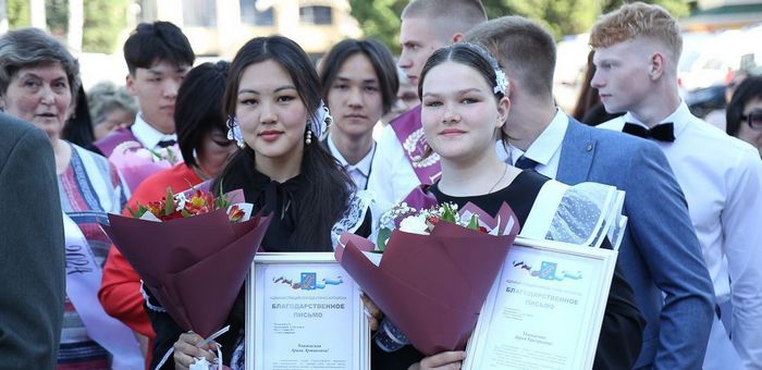 На Алтае усилят меры безопасности во время последних звонков