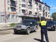 Восьмилетний мальчик попал под колеса иномарки в Горно-Алтайске