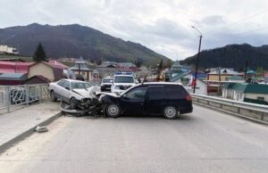 В Усть-Кане молодой водитель устроил пьяное ДТП с пострадавшими