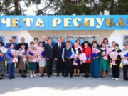 В Горно-Алтайске открыли обновленную Доску почета республики