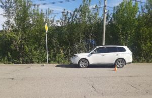 Ребенок выбежал на дорогу и попал под колеса иномарки в Горно-Алтайске