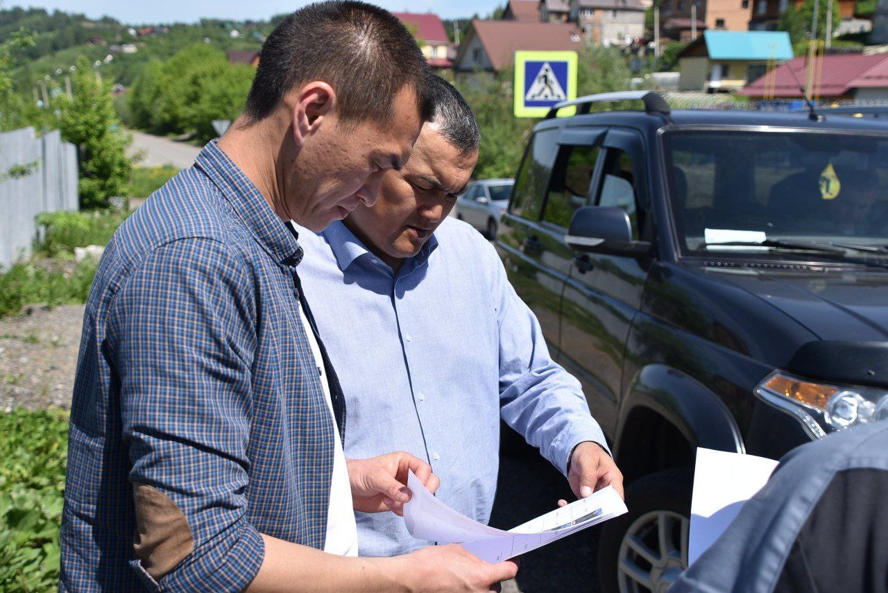 В Горно-Алтайске восстанавливают дороги после строительства газопровода 