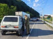 В столкновении трех автомобилей в Майме пострадала пенсионерка