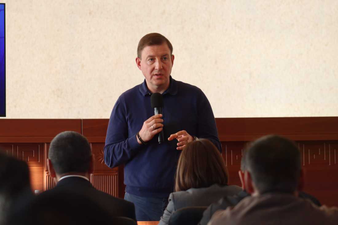 Андрей Турчак проводит встречи в районах по муниципальной реформе