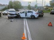 В тройном ДТП в Горно-Алтайске пострадал один из водителей