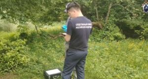 Пьяная женщина заколола мужа шампуром На Алтае пьяная женщина убила мужа шампуром