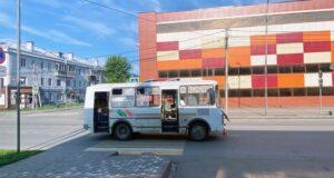 Автобус сбил пожилую женщину в Горно-Алтайске Автобус сбил пожилую женщину в Горно-Алтайске