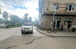 Автоледи на «Крузере» сбила 15-летнего велосипедиста в Горно-Алтайске Автоледи на «Крузере» сбила 15-летнего велосипедиста в Горно-Алтайске