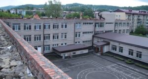 Гимназию №3 отремонтируют до конца лета