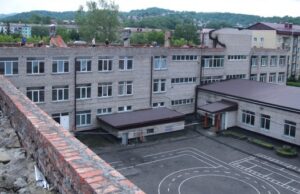 Гимназию №3 отремонтируют до конца лета Гимназию №3 отремонтируют до конца лета