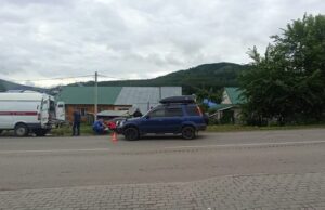 В Горно-Алтайске пешеход попал под колеса иномарки и сломал бедро В Горно-Алтайске пешеход попал под колеса иномарки и сломал бедро
