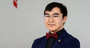 Ученик РКЛ сдал ЕГЭ по физике на 100 баллов