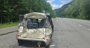 В ДТП с грузовиком у Манжерока пострадала жительница Барнаула В ДТП с грузовиком у Манжерока пострадала жительница Барнаула