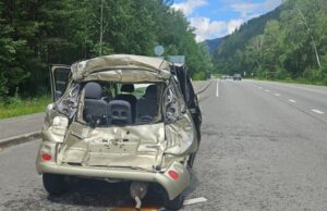В ДТП с грузовиком у Манжерока пострадала жительница Барнаула В ДТП с грузовиком у Манжерока пострадала жительница Барнаула