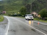 Автоледи сбила подростка в Шебалино и скрылась с места ДТП Автоледи сбила подростка в Шебалино и скрылась с места ДТП