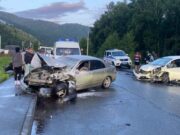 «Тойота» и «Хонда» столкнулись в Чемальском районе, пострадали туристы «Тойота» и «Хонда» столкнулись в Чемальском районе, пострадали туристы