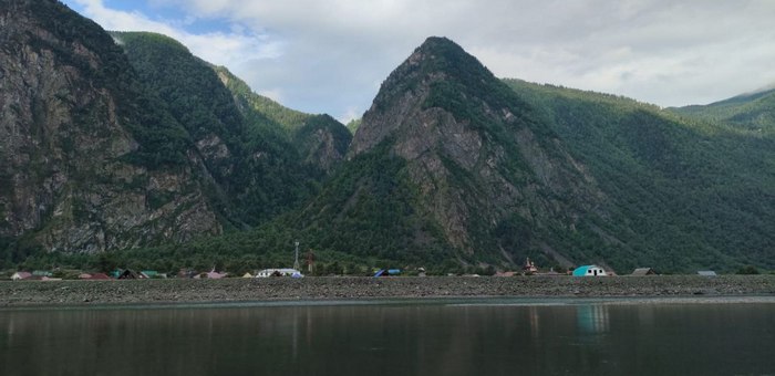На Алтае выявили крупное хищение при строительстве дамб