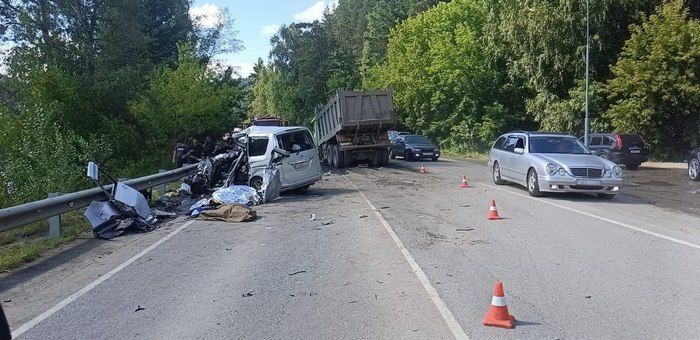 В страшном ДТП у Манжерока погибли три человека