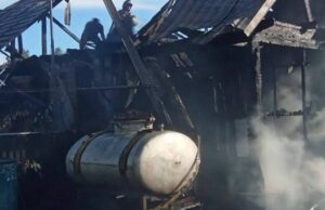 Крупный пожар в Чендеке: сгорел жилой дом