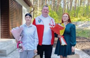 В Манжероке открыли новый дом для учителей В Манжероке открыли новый дом для учителей