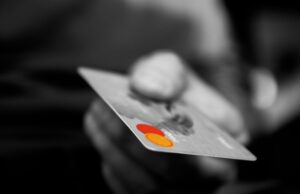 Финансовый помощник: как современные онлайн-сервисы помогают в непредвиденных ситуациях