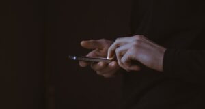 Ни проститутки, ни денег. Командировочный потерял полмиллиона в поисках интимных приключений на Алтае Житель Кубани решил поразвлечься с девочками на Алтае и потерял 500 тысяч рублей