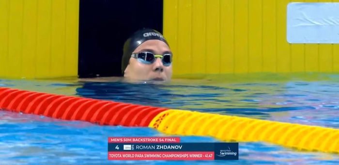 Роман Жданов завоевал второе золото на чемпионате мира в Сингапуре