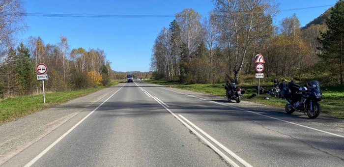 Байкер из Барнаула перевернулся на Чуйском тракте