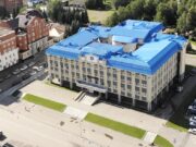 Количество депутатов, работающих в Эл Курултае на постоянной основе, планируют увеличить Количество депутатов, получающих зарплату, планируют увеличить