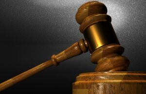 На Алтае четыре человека пошли под суд за покупку наркотиков На Алтае четыре человека пошли под суд за покупку наркотиков