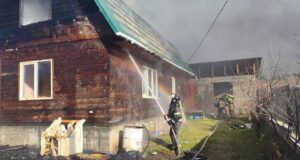 Пожар в Чемале: на улице Хвойной горел дом