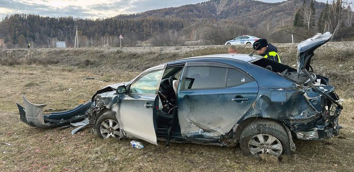 «Тойота» слетела с дороги у села Тюгурюк, пострадали двое детей
