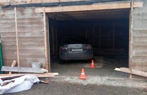 В Турочаке 12-летний мальчик на «Мазде» сбил свою младшую сестру В Турочаке 12-летний мальчик на «Мазде» сбил свою младшую сестру