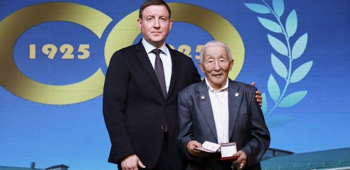 Край Бидинов награжден орденом «Таҥ Чолмон»