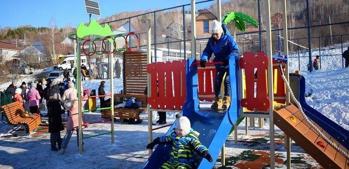 Новую спортивно-игровую площадку открыли в Горно-Алтайске