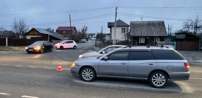 Иномарка сбила девушку-пешехода в Майме