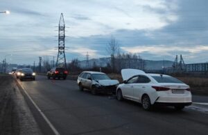 Автоледи на иномарке устроила ДТП в Майме