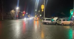 В столкновении двух «Тойот» в Горно-Алтайске пострадала пассажирка